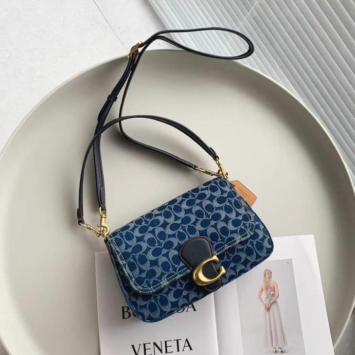Picture of Coach Handbags _SKUfw242731609fw